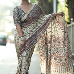 Vintage-Inspired Mirror Work Silk Saree