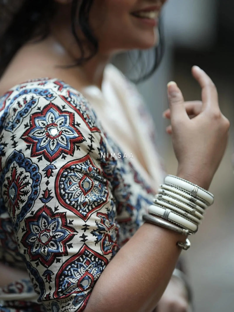 Vintage-Inspired Mirror Work Silk Saree